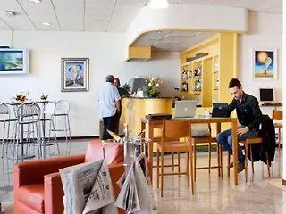 Euro Hotel Centrum روتردام 3*,  هولندا